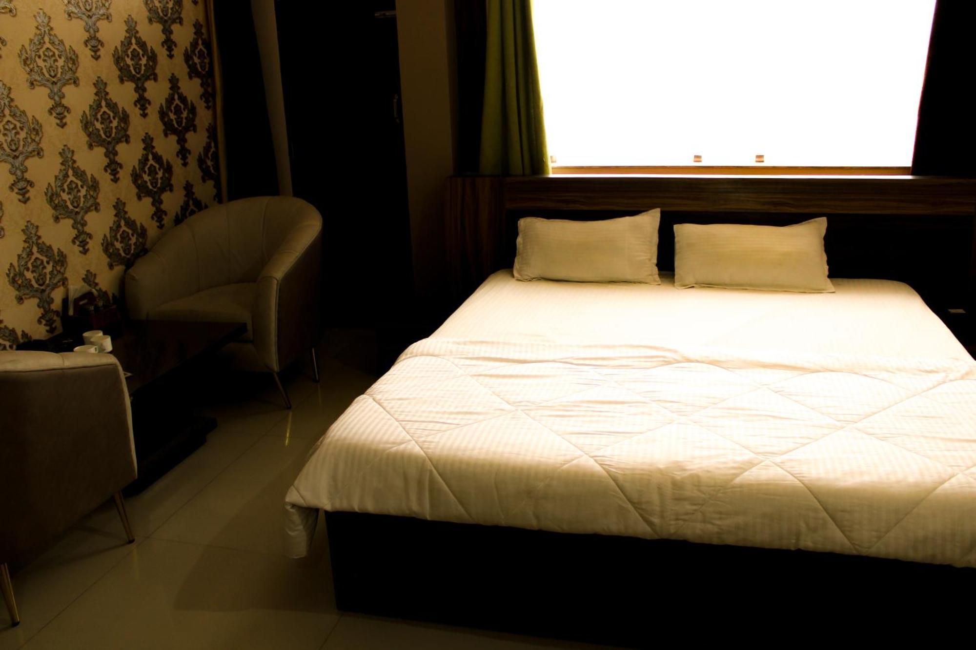 Sangam Hotel Chirawa Luaran gambar